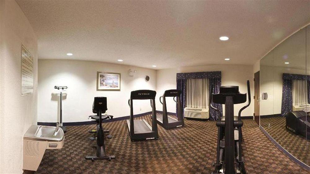 Holiday Inn Express & Suites Chesapeake By Ihg מראה חיצוני תמונה