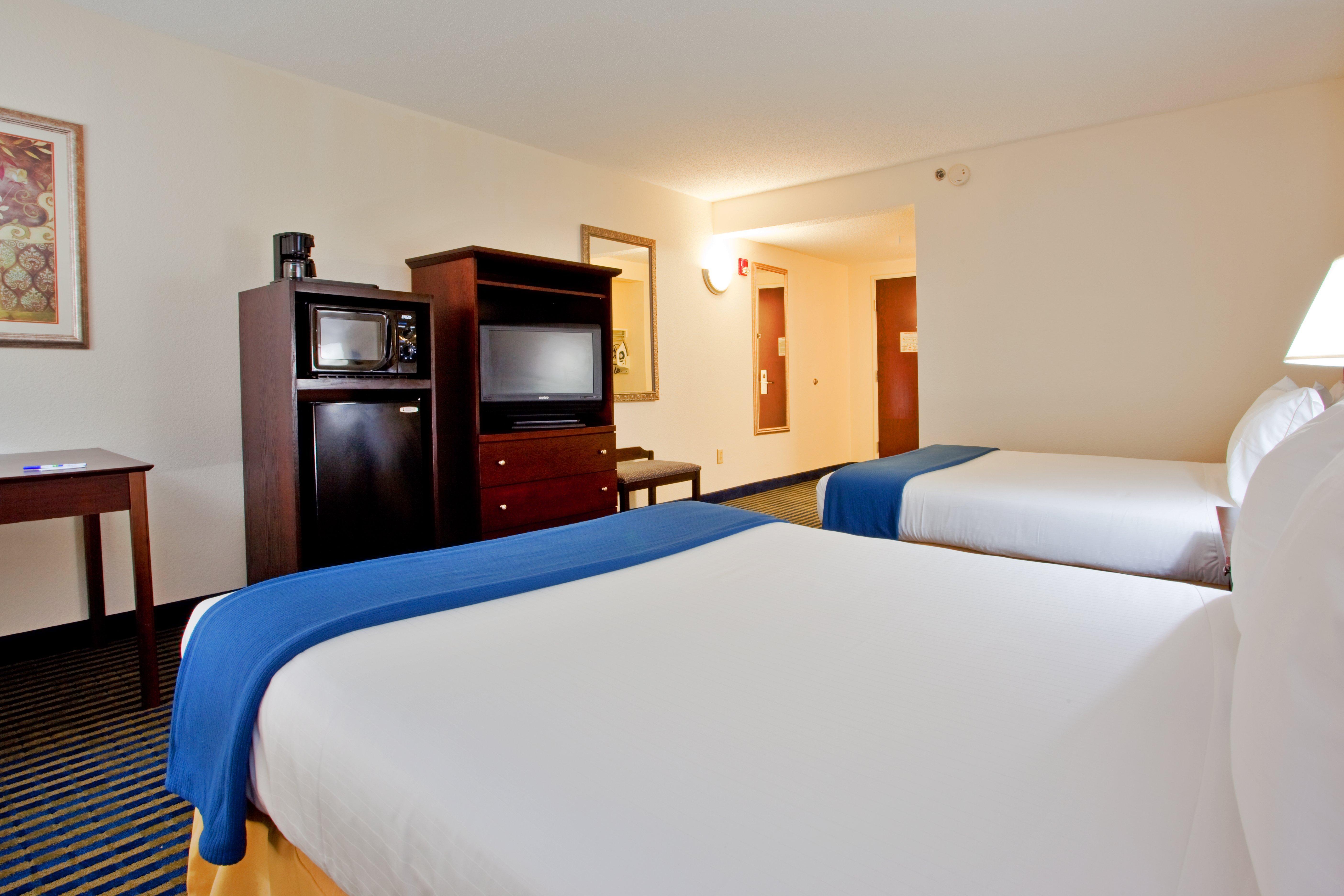 Holiday Inn Express & Suites Chesapeake By Ihg מראה חיצוני תמונה